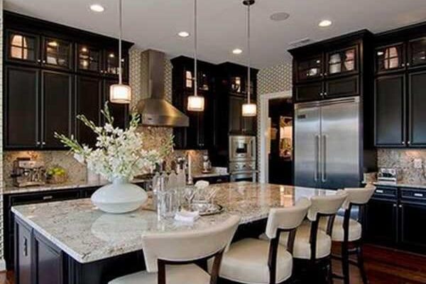 10 Beautiful Black Kitchen Cabinets