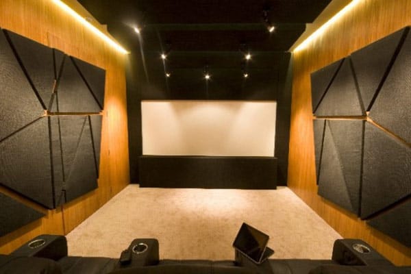 Leather-Bounding-On-The-Side-Walls-For-Home-Theatre
